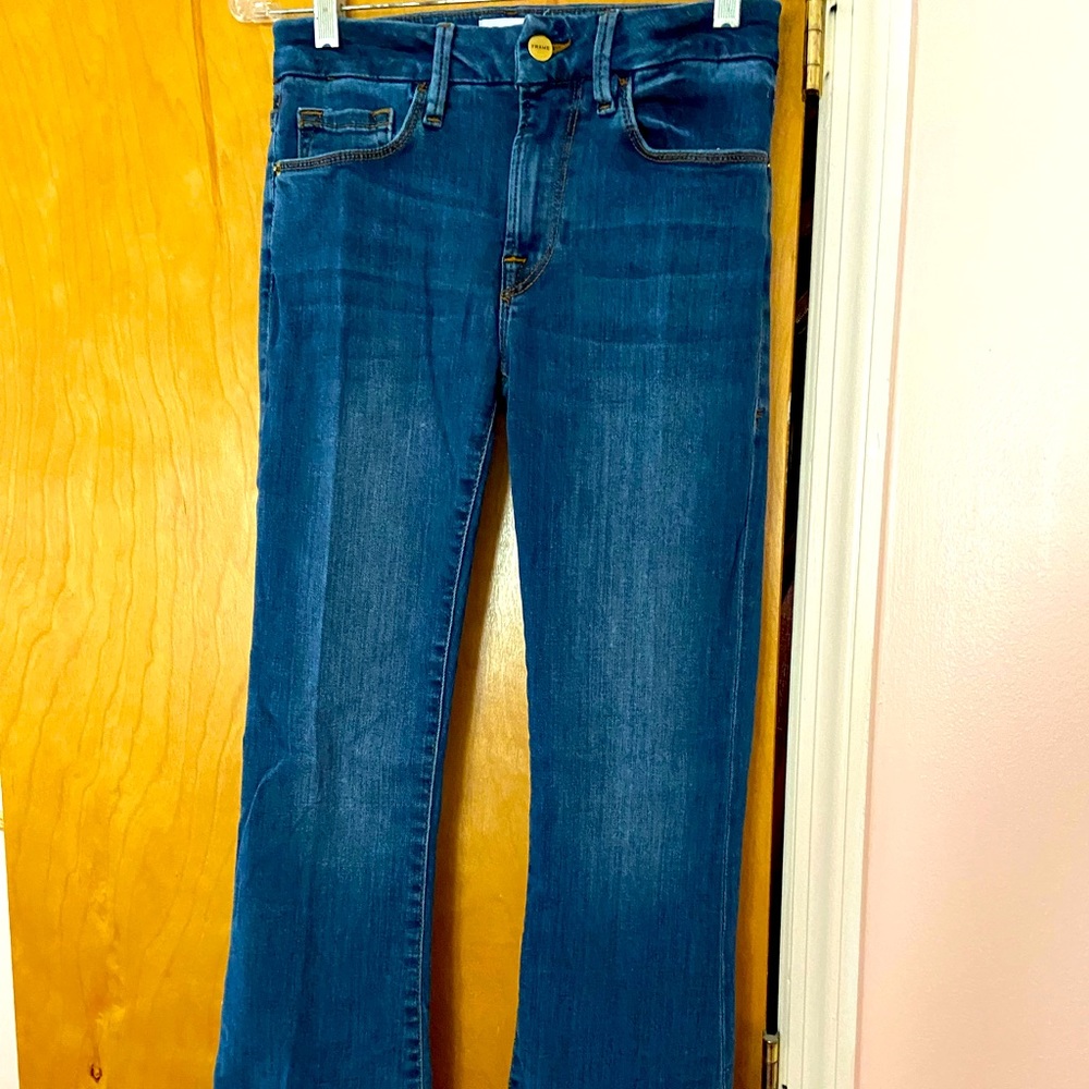 Frame Le crop mini boot cut jeans in medium blue color called Poe